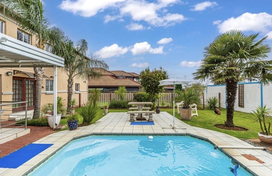 3 Bedroom Property for Sale in Parkrand Gauteng