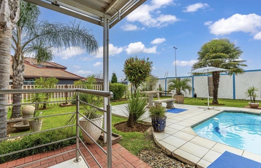 3 Bedroom Property for Sale in Parkrand Gauteng