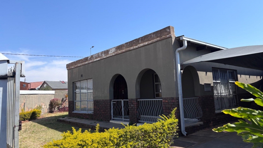 4 Bedroom Property for Sale in Soshanguve L Gauteng