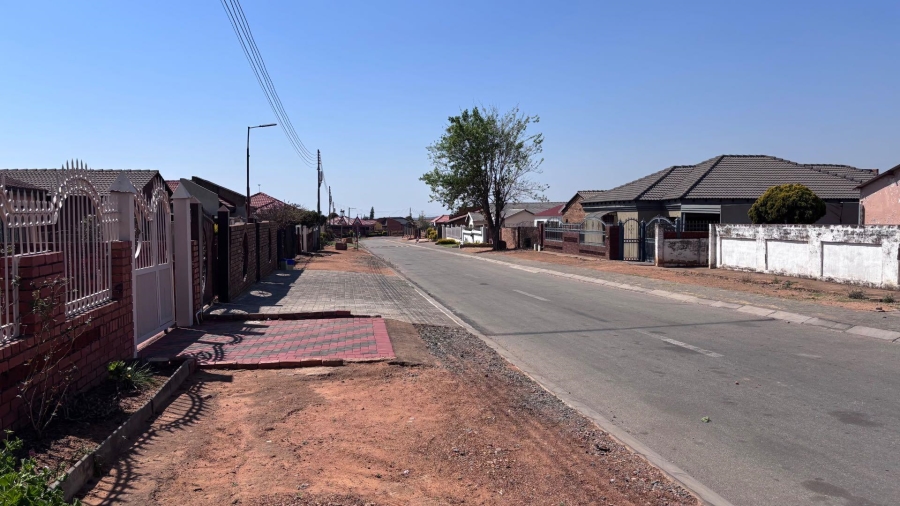 4 Bedroom Property for Sale in Soshanguve L Gauteng