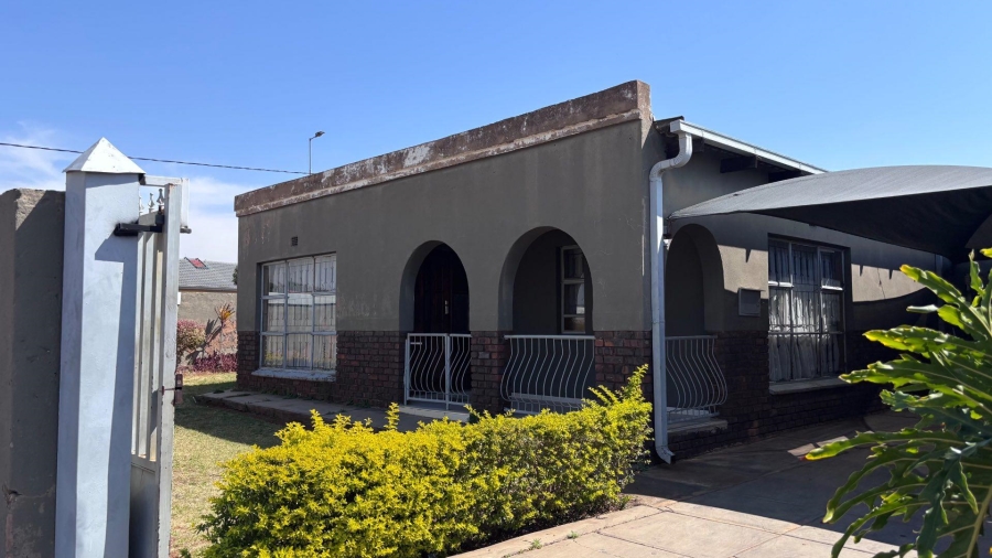 4 Bedroom Property for Sale in Soshanguve L Gauteng