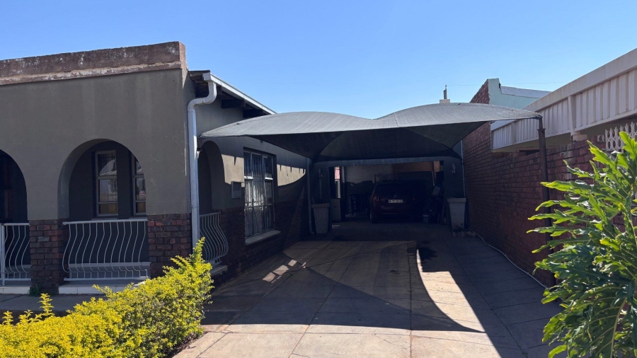 4 Bedroom Property for Sale in Soshanguve L Gauteng