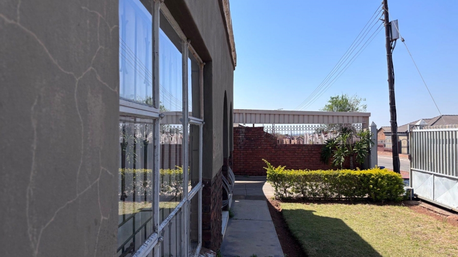 4 Bedroom Property for Sale in Soshanguve L Gauteng