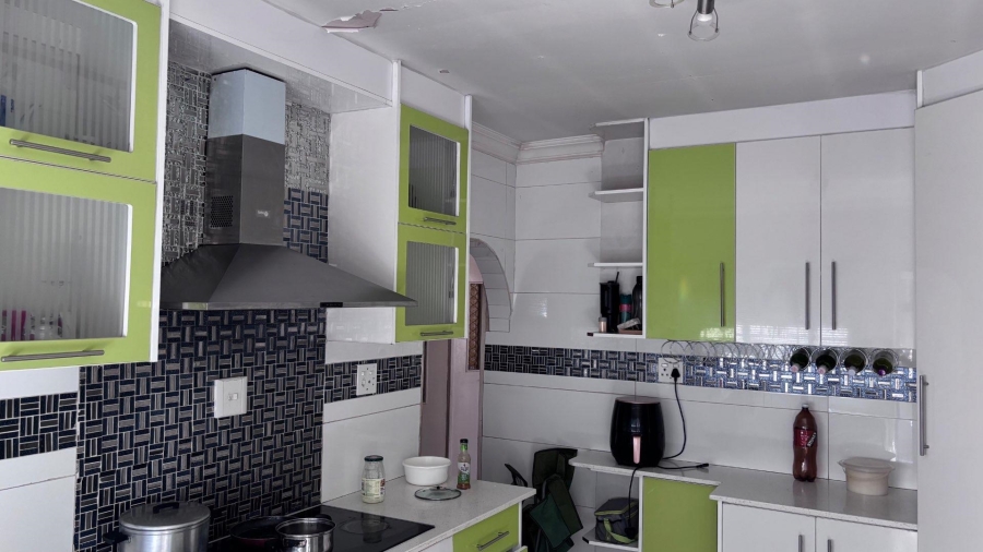 4 Bedroom Property for Sale in Soshanguve L Gauteng