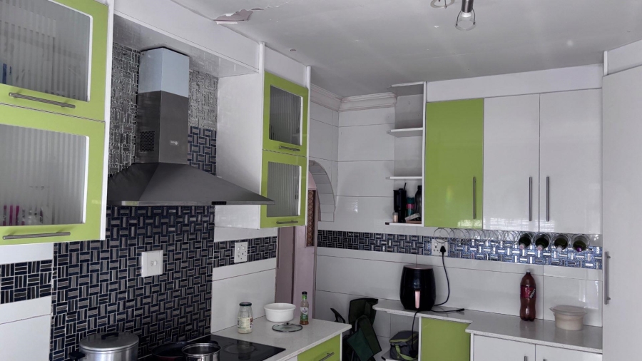 4 Bedroom Property for Sale in Soshanguve L Gauteng
