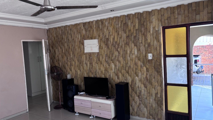4 Bedroom Property for Sale in Soshanguve L Gauteng