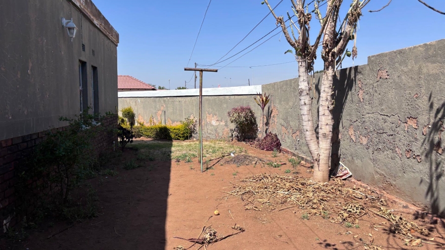 4 Bedroom Property for Sale in Soshanguve L Gauteng