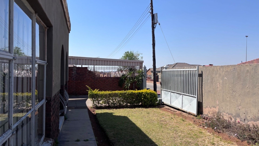 4 Bedroom Property for Sale in Soshanguve L Gauteng