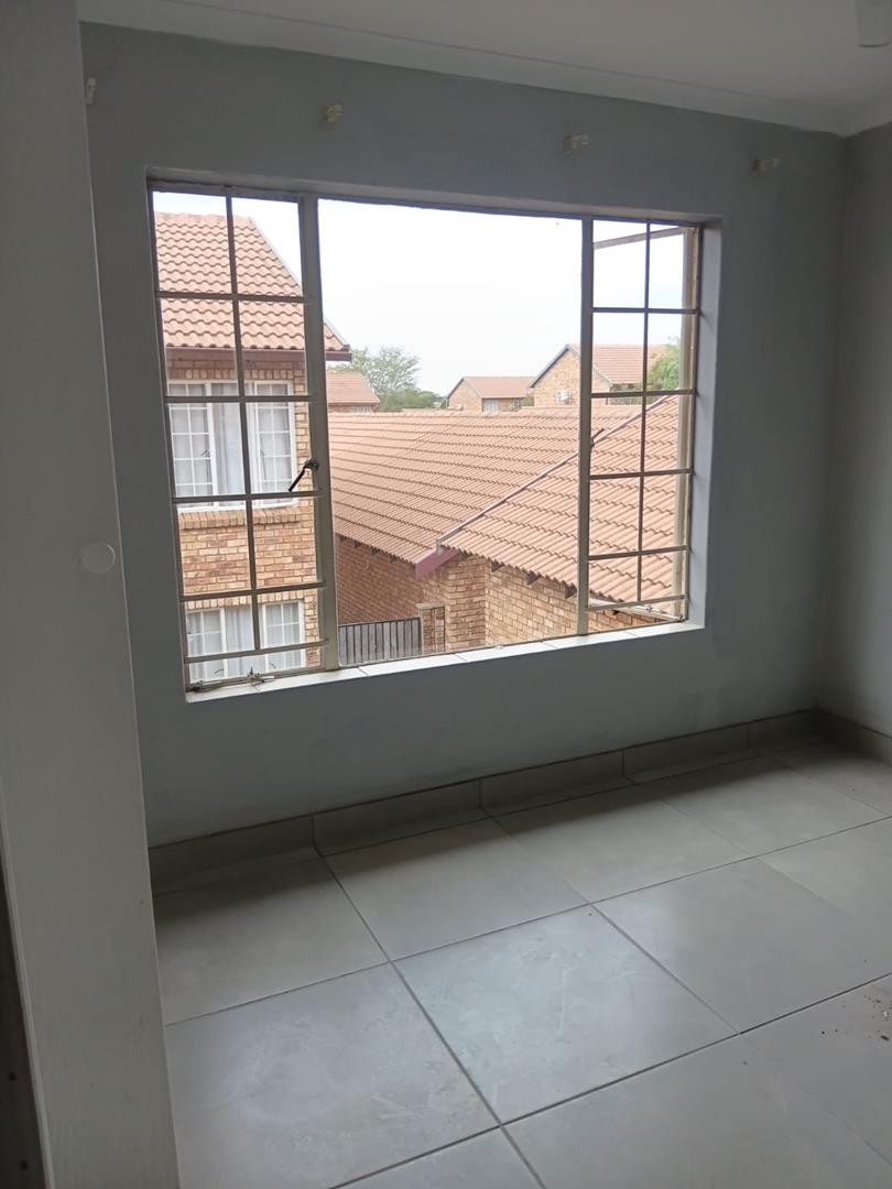 2 Bedroom Property for Sale in Annlin Gauteng