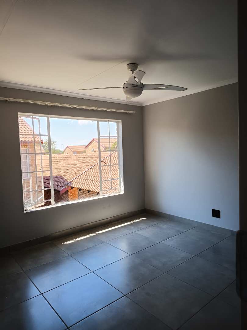 To Let 2 Bedroom Property for Rent in Annlin Gauteng