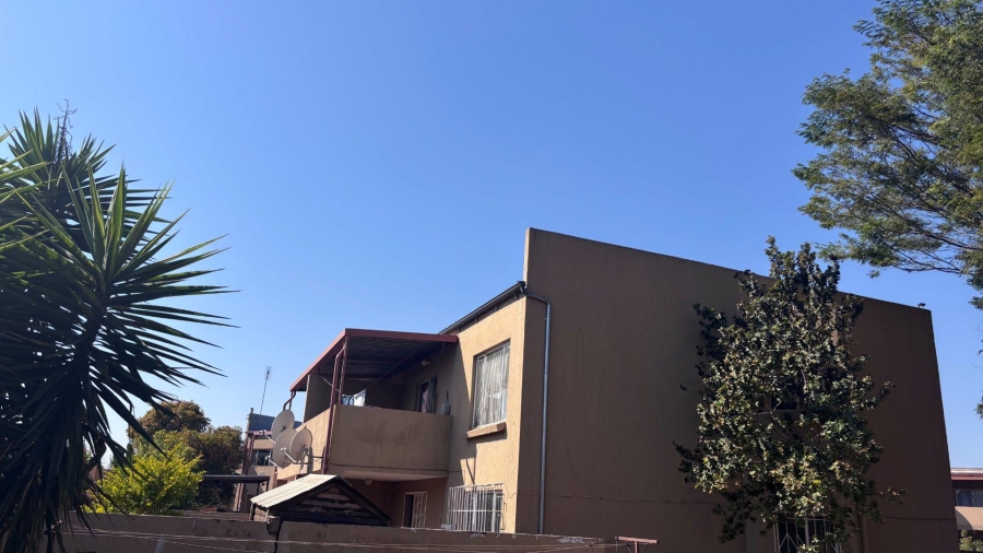 2 Bedroom Property for Sale in Dorandia Ext 10 Gauteng