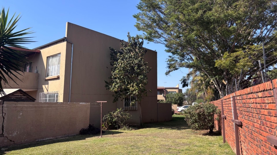 2 Bedroom Property for Sale in Dorandia Ext 10 Gauteng