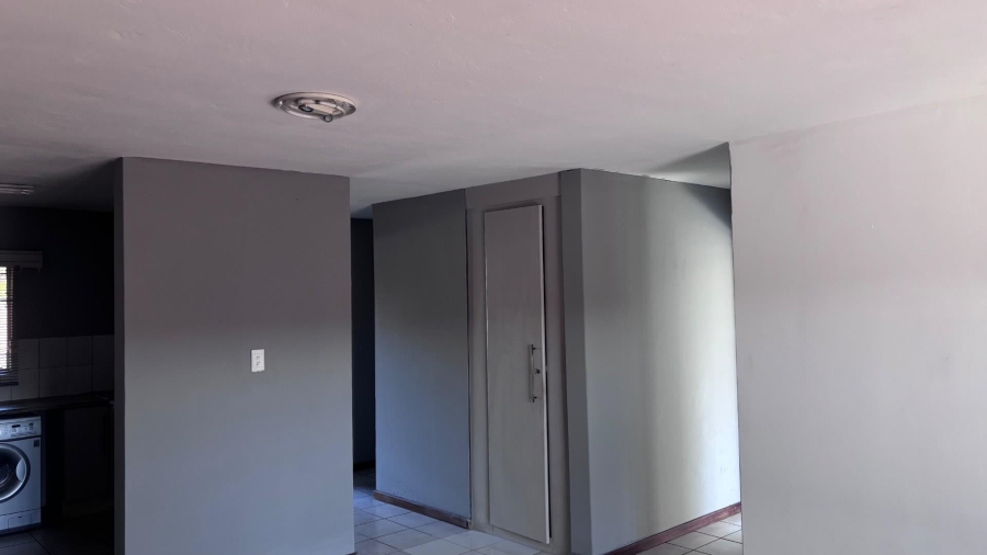 2 Bedroom Property for Sale in Dorandia Ext 10 Gauteng