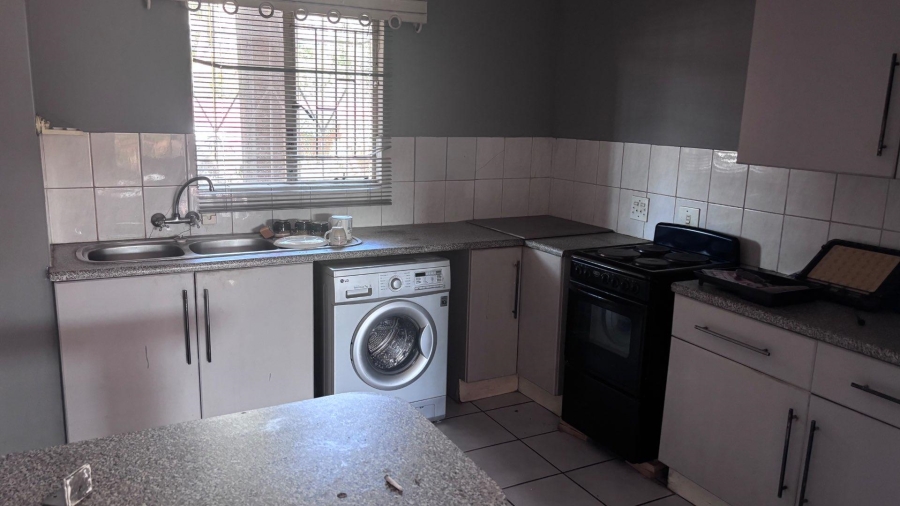 2 Bedroom Property for Sale in Dorandia Ext 10 Gauteng