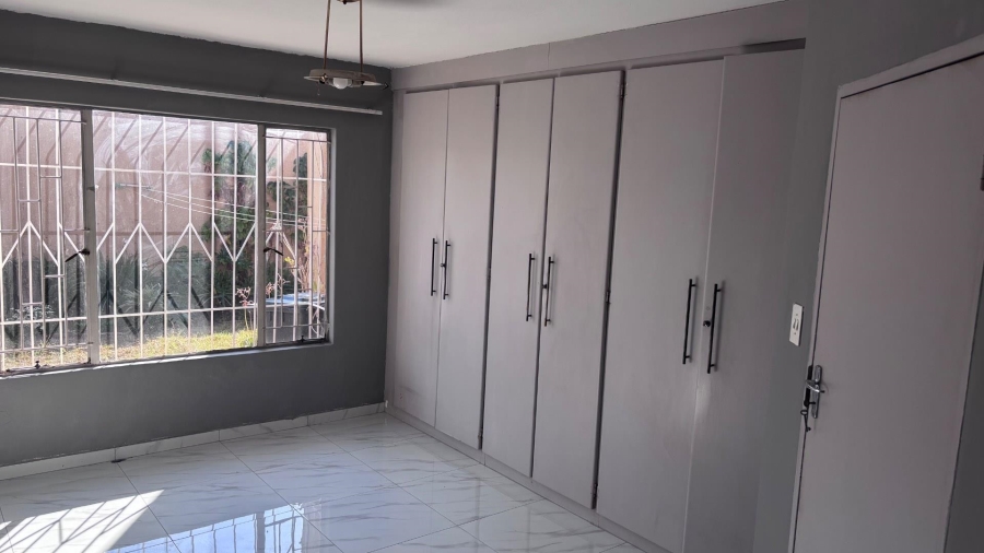 2 Bedroom Property for Sale in Dorandia Ext 10 Gauteng