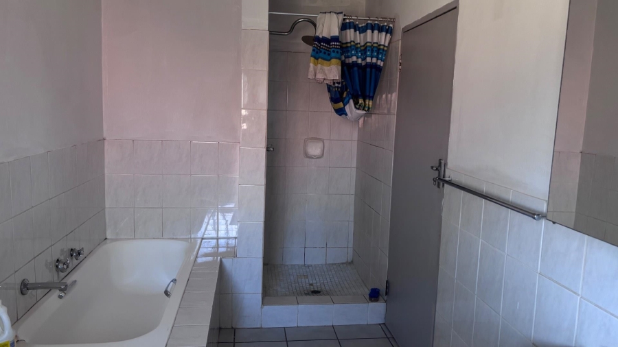 2 Bedroom Property for Sale in Dorandia Ext 10 Gauteng