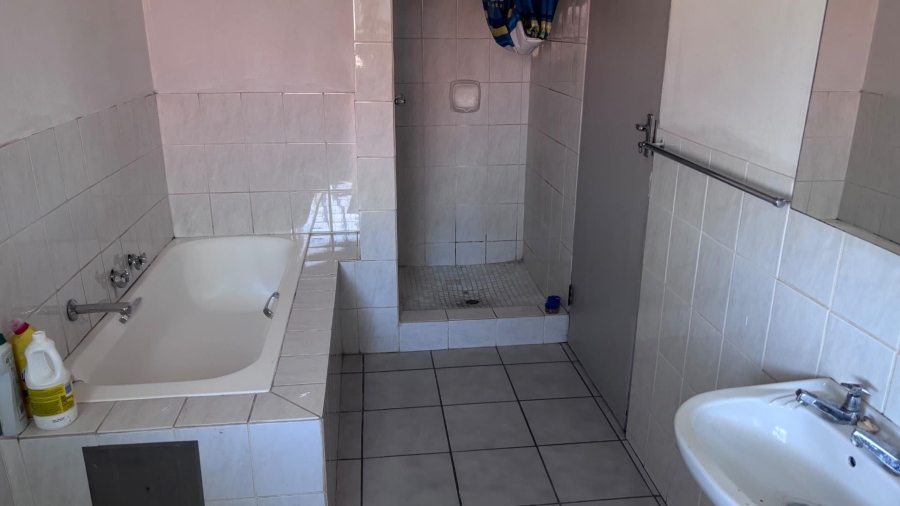2 Bedroom Property for Sale in Dorandia Ext 10 Gauteng