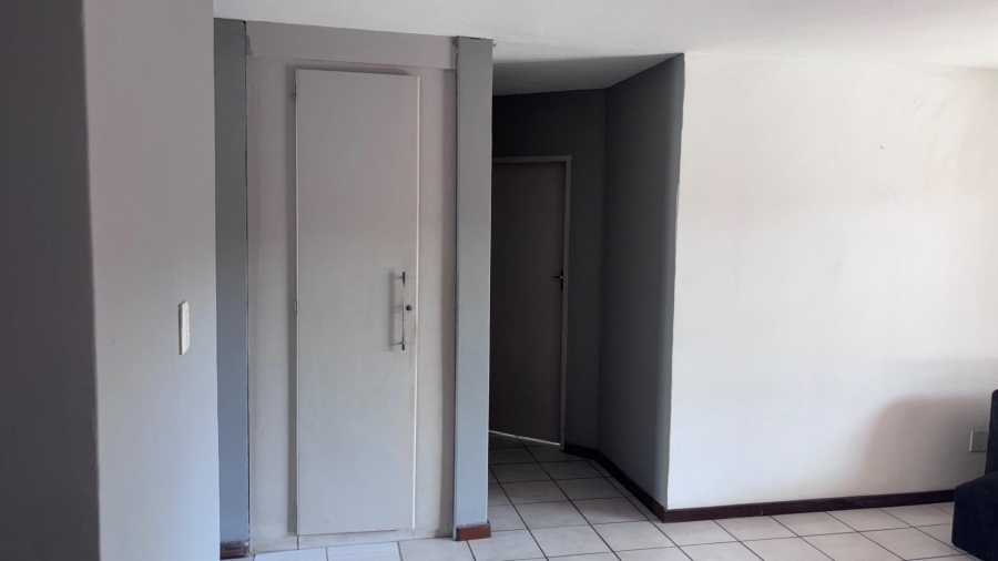 2 Bedroom Property for Sale in Dorandia Ext 10 Gauteng