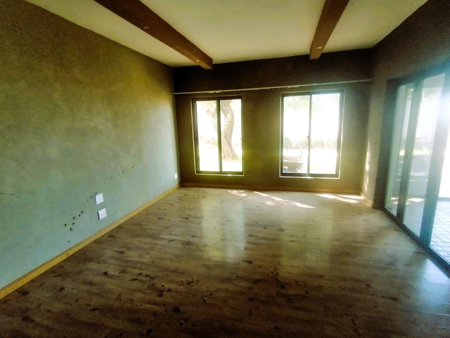 4 Bedroom Property for Sale in Amandasig Gauteng
