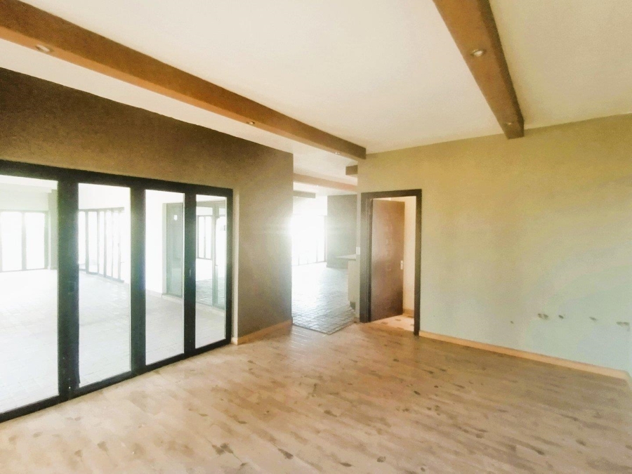 4 Bedroom Property for Sale in Amandasig Gauteng