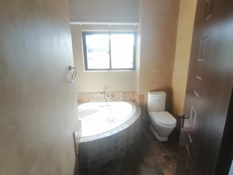 4 Bedroom Property for Sale in Amandasig Gauteng