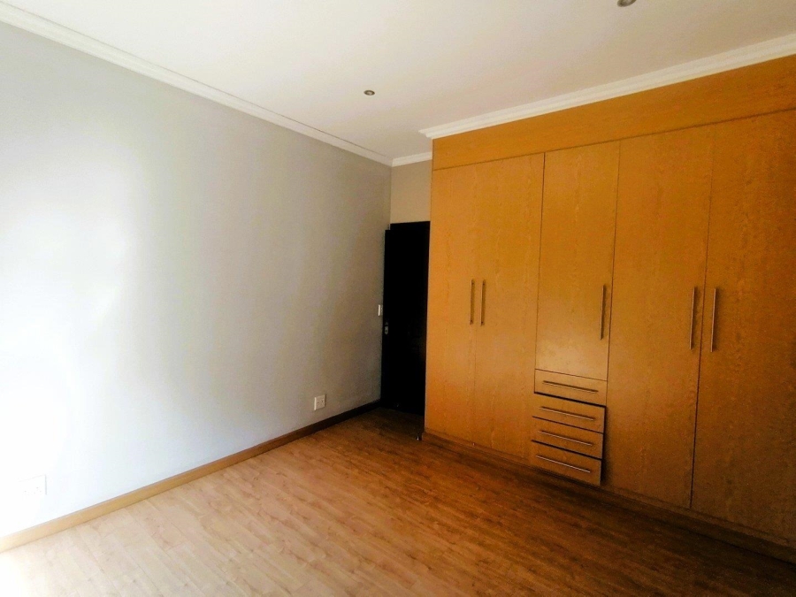 4 Bedroom Property for Sale in Amandasig Gauteng