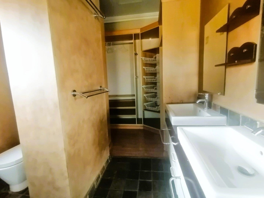 4 Bedroom Property for Sale in Amandasig Gauteng