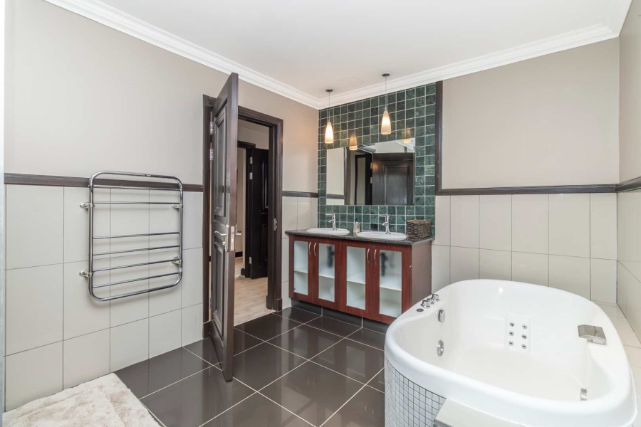 To Let 3 Bedroom Property for Rent in Morningside Gauteng