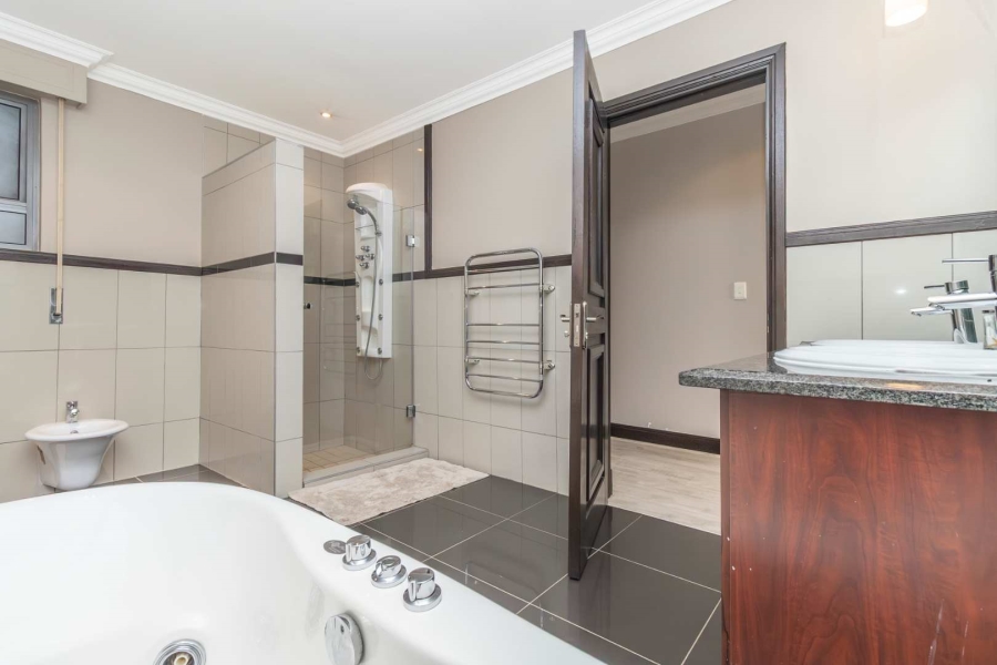 To Let 3 Bedroom Property for Rent in Morningside Gauteng