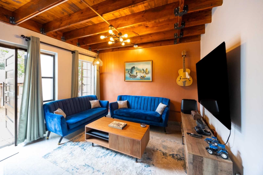 2 Bedroom Property for Sale in La Montagne Gauteng