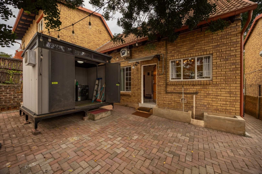 2 Bedroom Property for Sale in La Montagne Gauteng