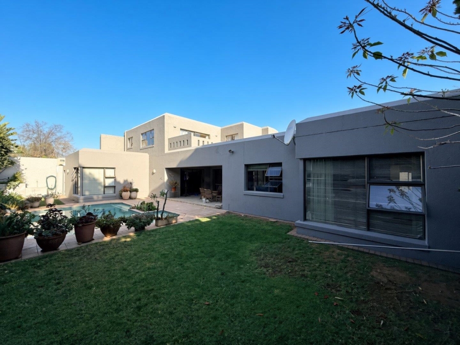 4 Bedroom Property for Sale in Bryanston Gauteng