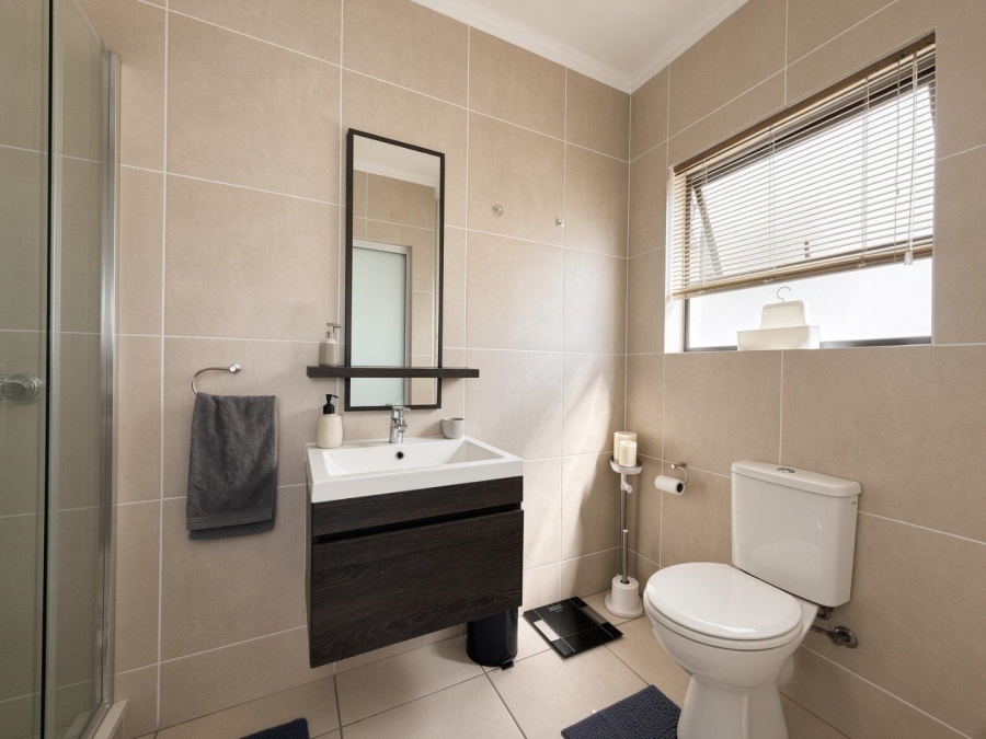 3 Bedroom Property for Sale in Greenstone Hill Gauteng