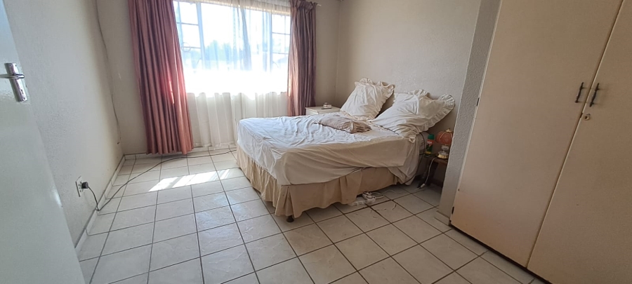 To Let 3 Bedroom Property for Rent in Elandspark Gauteng
