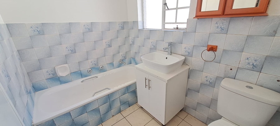 To Let 3 Bedroom Property for Rent in Elandspark Gauteng