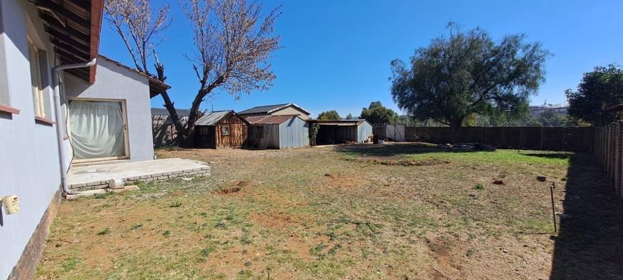 To Let 3 Bedroom Property for Rent in Elandspark Gauteng