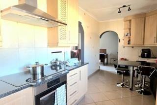 4 Bedroom Property for Sale in Brackendowns Gauteng