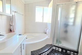 4 Bedroom Property for Sale in Brackendowns Gauteng