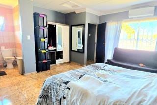 4 Bedroom Property for Sale in Brackendowns Gauteng