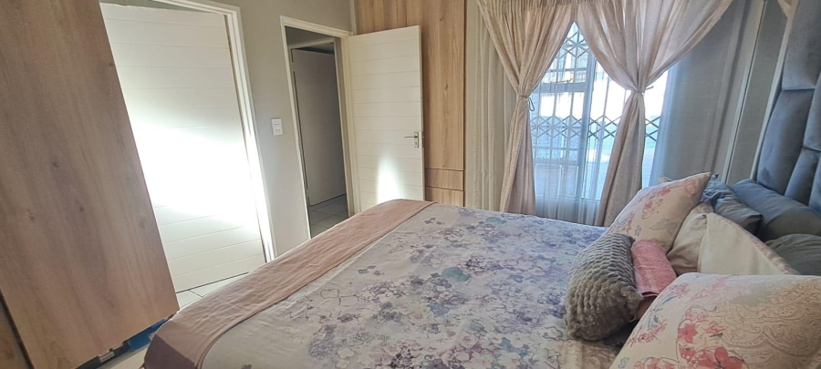 To Let 3 Bedroom Property for Rent in South Hills Gauteng