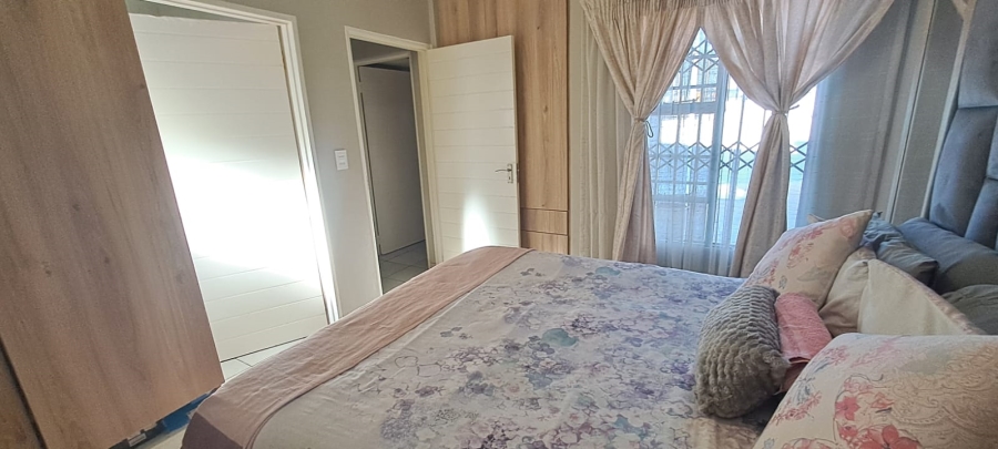 To Let 3 Bedroom Property for Rent in South Hills Gauteng