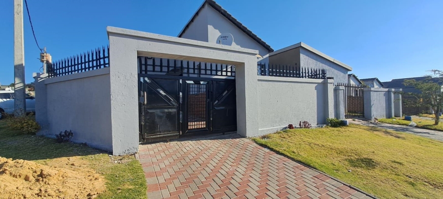 To Let 3 Bedroom Property for Rent in South Hills Gauteng