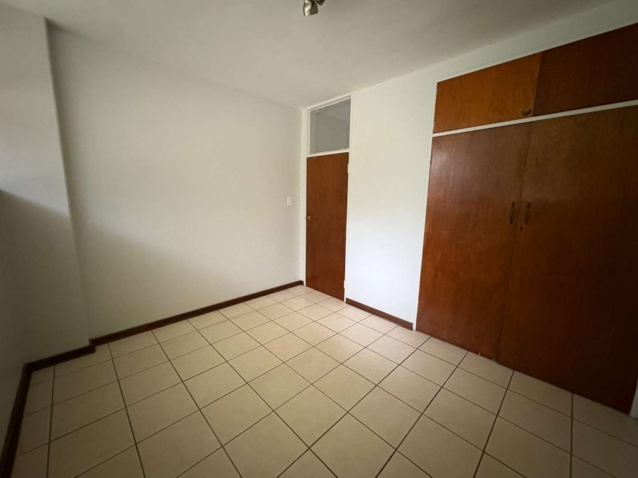 2 Bedroom Property for Sale in Constantia Kloof Gauteng