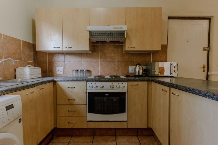 To Let 2 Bedroom Property for Rent in Benmore Gauteng