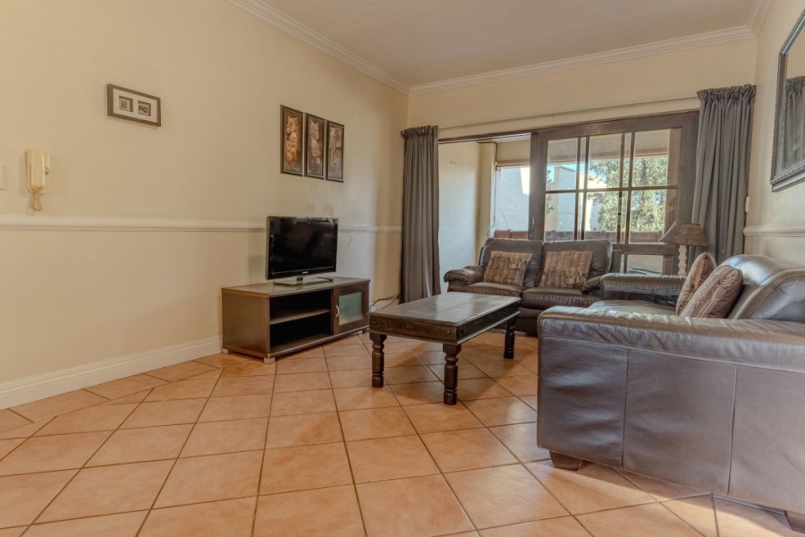 To Let 2 Bedroom Property for Rent in Benmore Gauteng