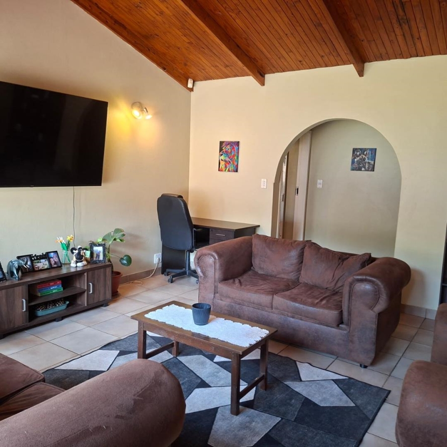 To Let 3 Bedroom Property for Rent in Moreleta Park Gauteng