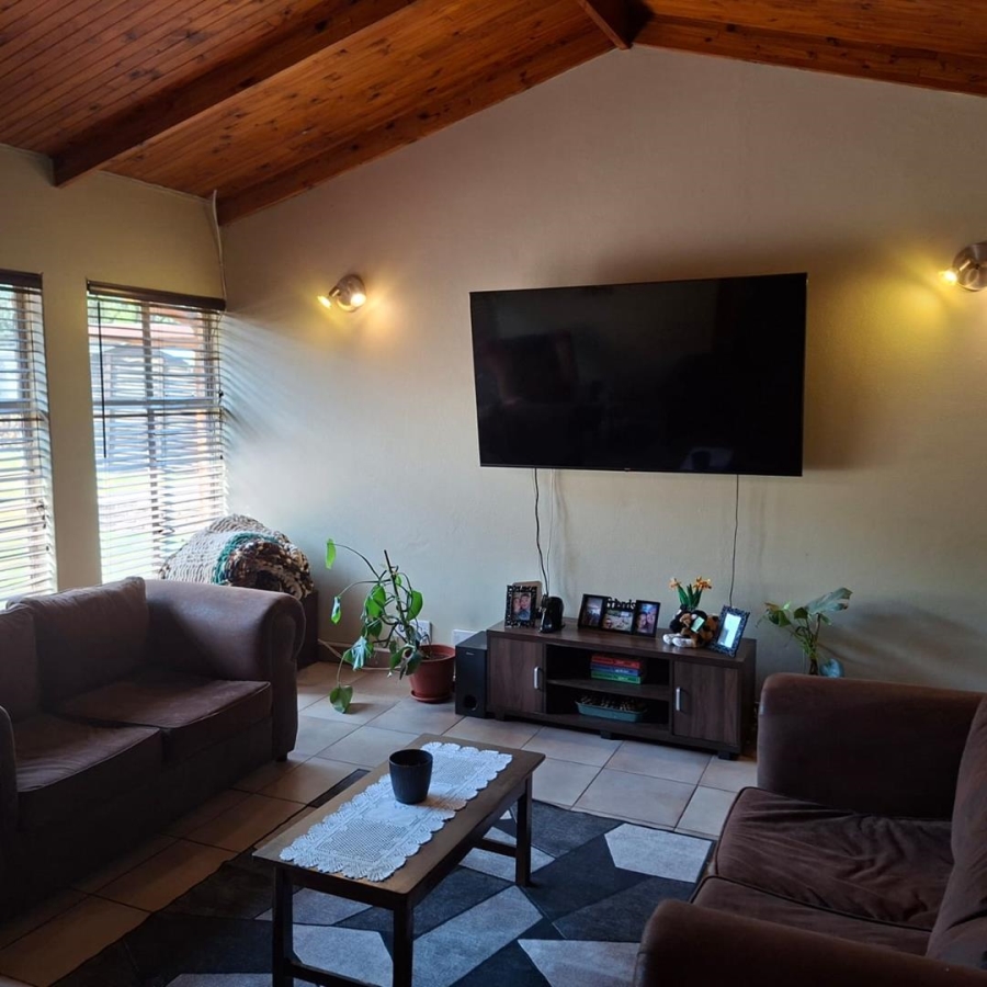 To Let 3 Bedroom Property for Rent in Moreleta Park Gauteng
