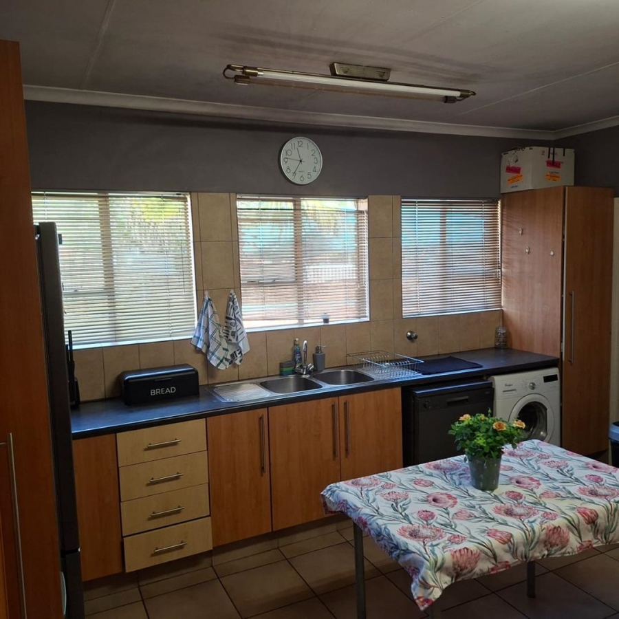 To Let 3 Bedroom Property for Rent in Moreleta Park Gauteng