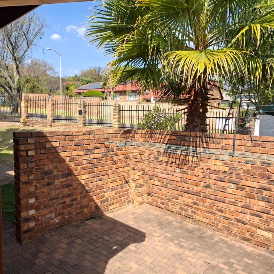 To Let 3 Bedroom Property for Rent in Moreleta Park Gauteng