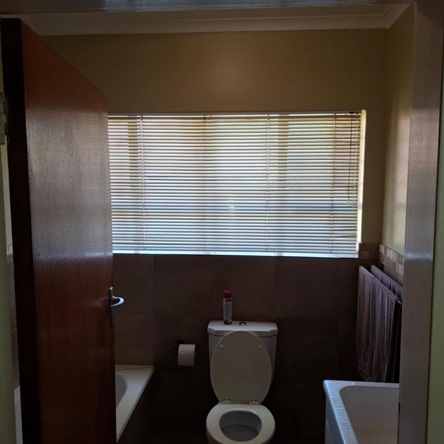 To Let 3 Bedroom Property for Rent in Moreleta Park Gauteng